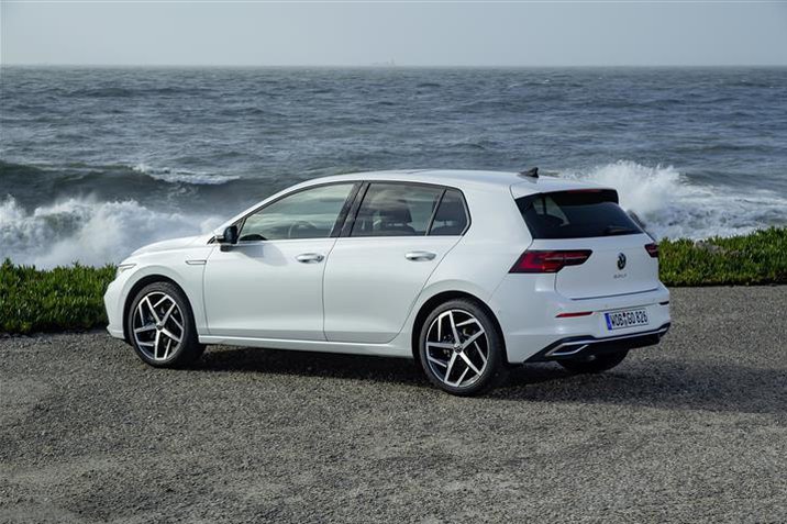Golf 8